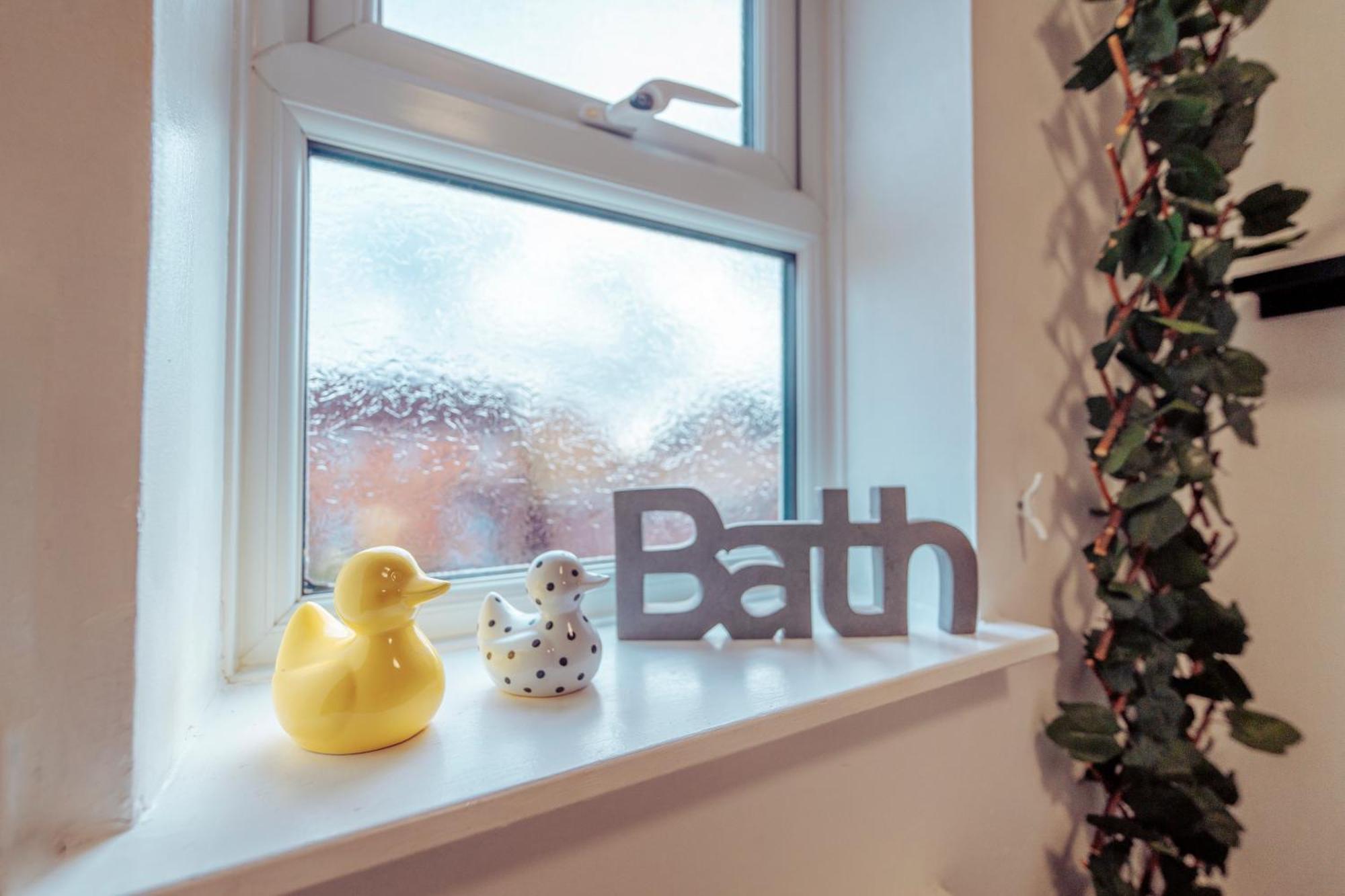 2 Bedroom Peaceful Home, Colchester Mile End Exteriör bild