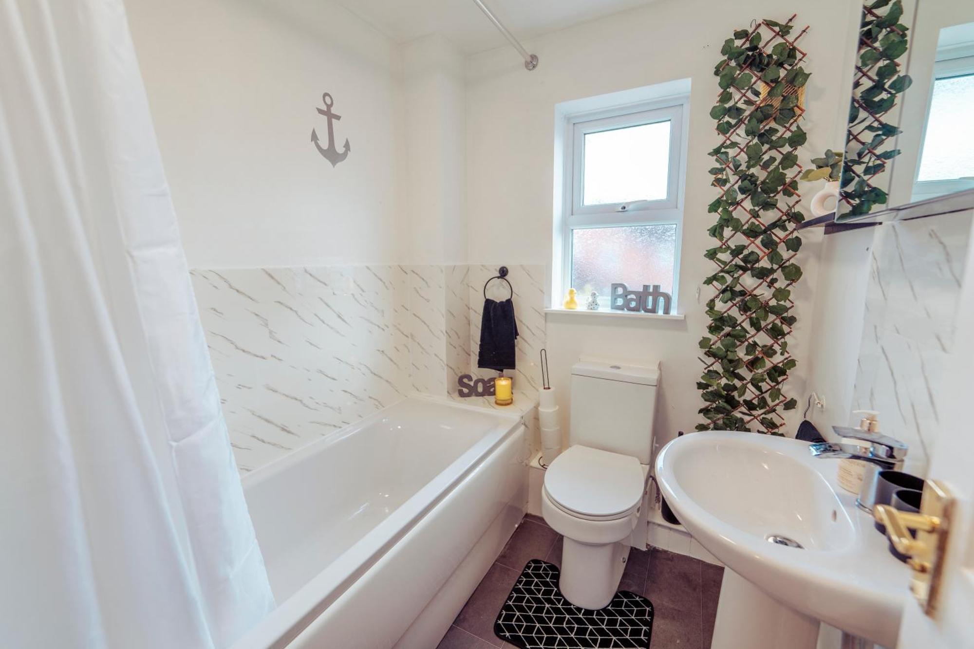 2 Bedroom Peaceful Home, Colchester Mile End Exteriör bild
