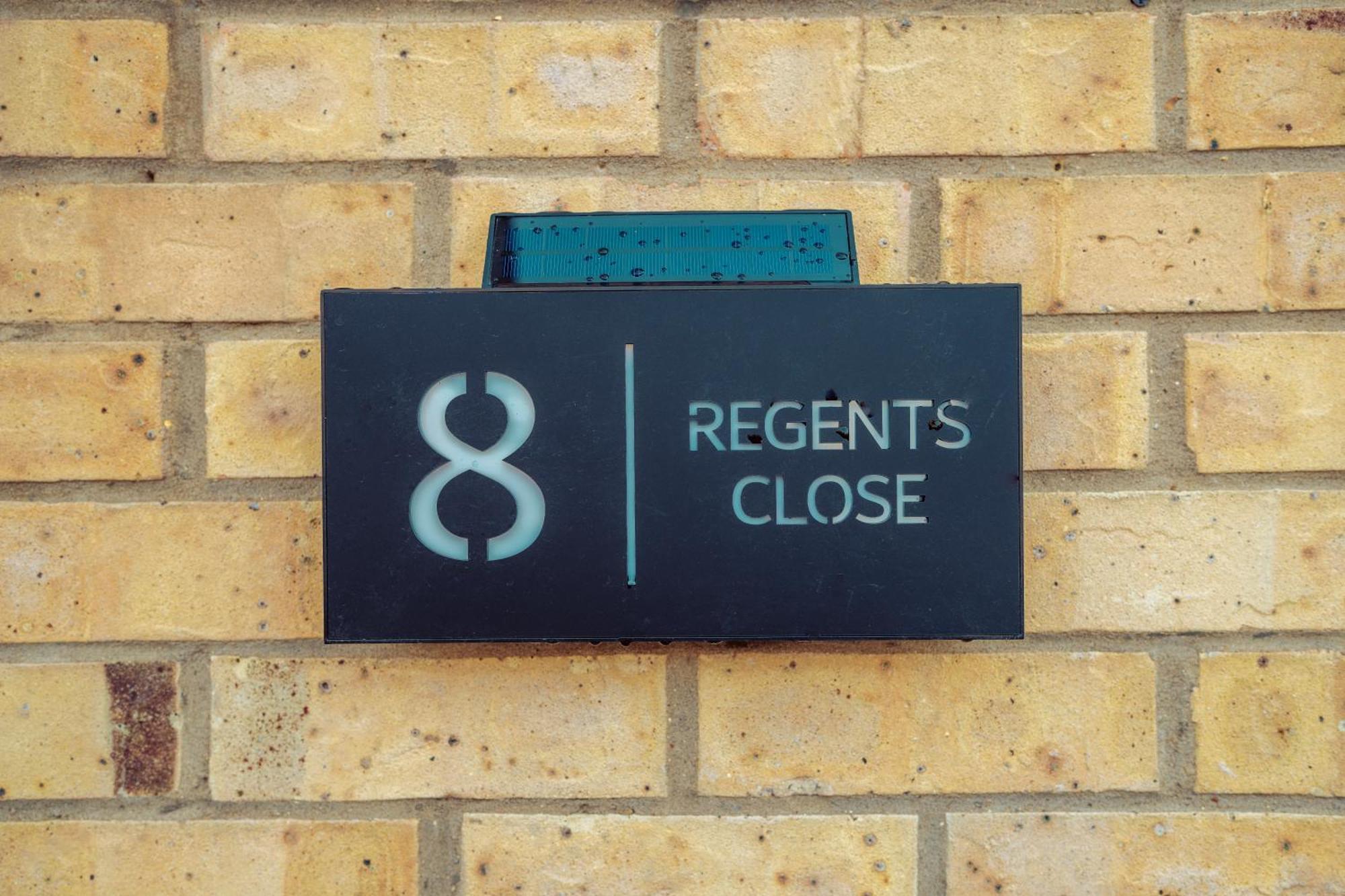 2 Bedroom Peaceful Home, Colchester Mile End Exteriör bild